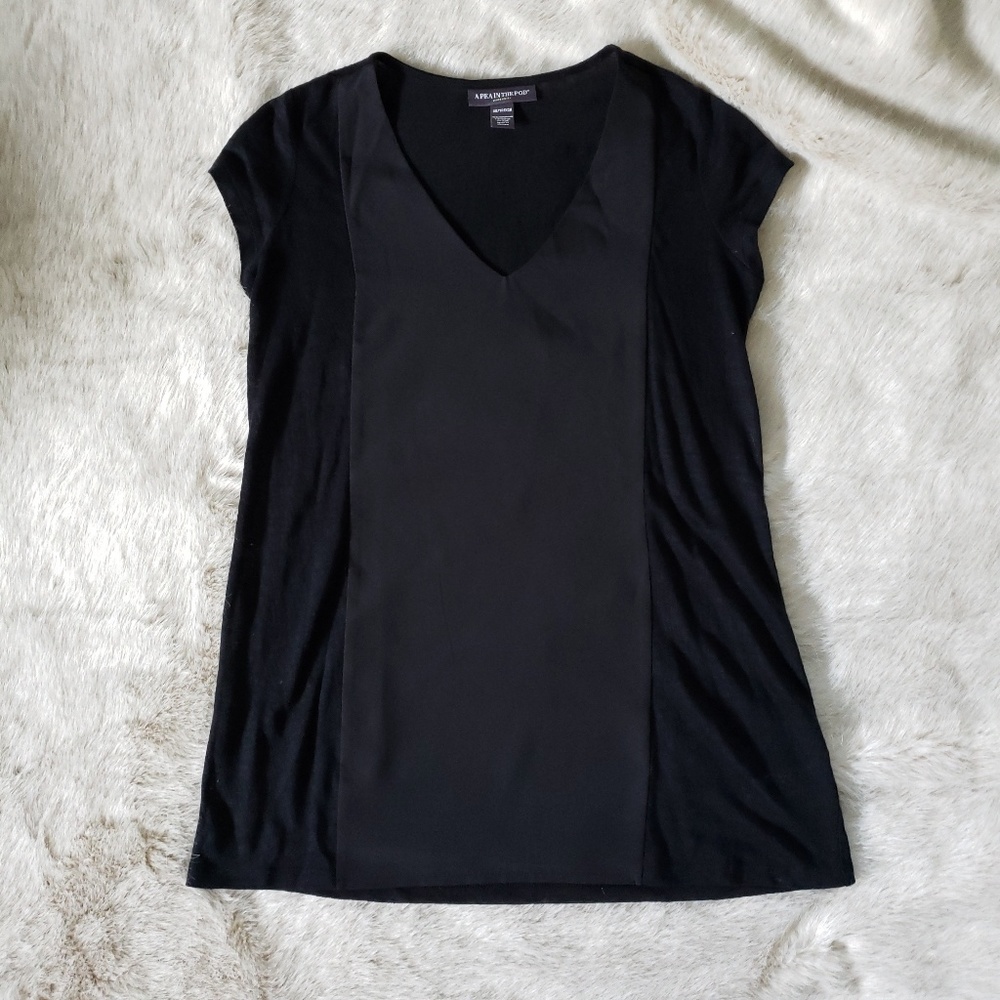 A Pea in the Pod Maternity Top Size XS